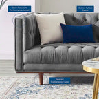 Sofa aus getuftetem Performance-Samt